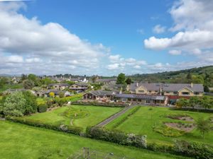 Photo 30- click for photo gallery